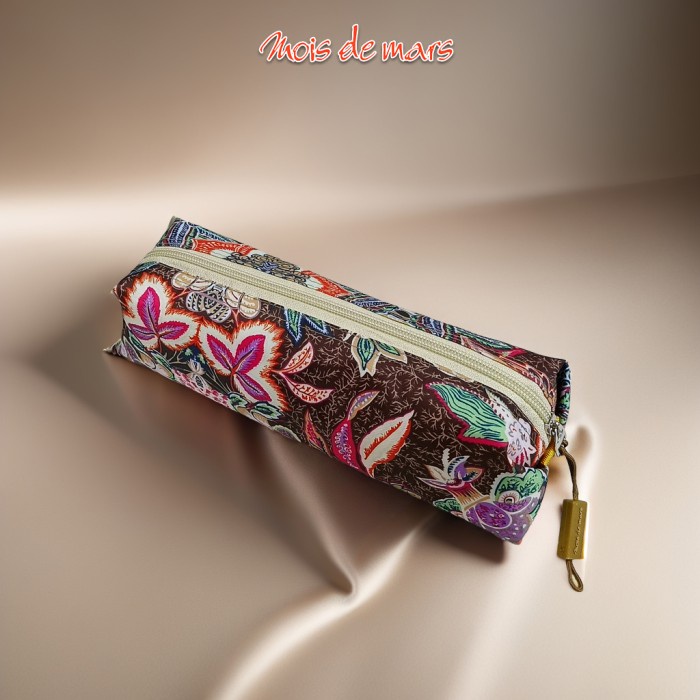 

Tempat Pensil - Pencil Case Kotak - Mois De Mars - Vinto Series - Hako