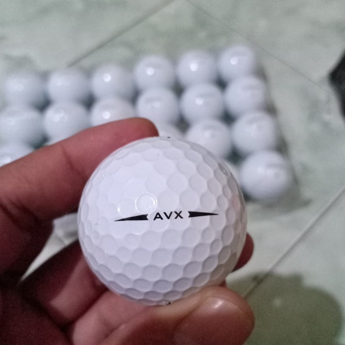 bola golf titleist AVX