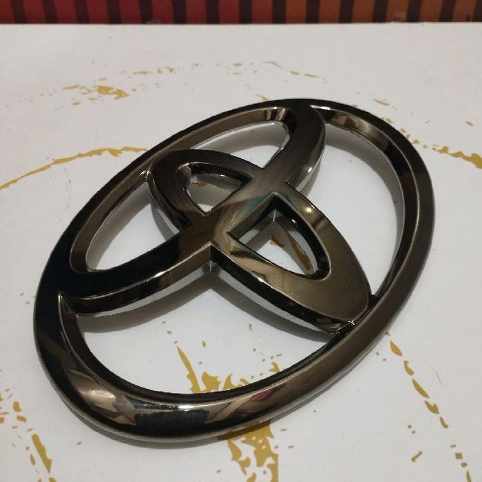 DISKON EMBLEM LOGO DEPAN TOYOTA AVANZA CALYA BLACK CROME CAR AKSESORIS READYY