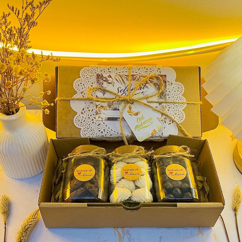 

PROMO TERBARU HAMPERS KUE MINIMALIS KEMASAN JAR/gift natal/ ramadhan/IMLEK/giftbox/kado ulang