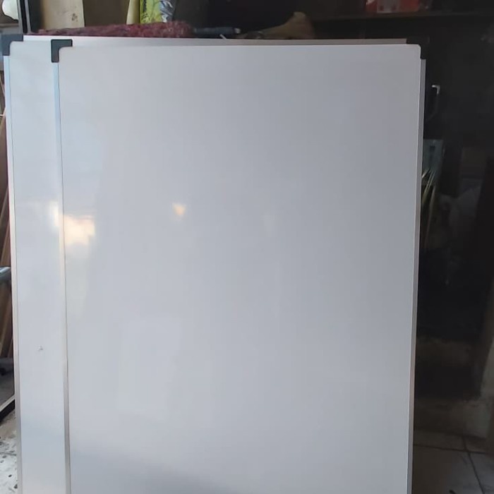 

JTTOP" WHITEBOARD GANTUNG 90 X 120 CM