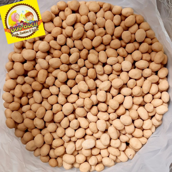 

1 Kg - Kacang Telur Atom Oven Spesial