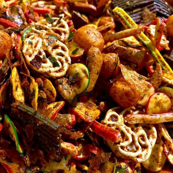 

500gram - SEBLAK CAMPUR - SEBLAK ASBES- SEBLAK SISIR - SEBLAK KERUPUK MIE RENYAH - PEDAS CHILI OIL