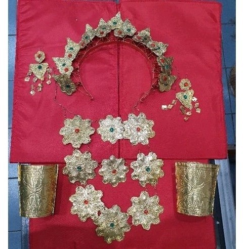 TERBAIK Perhiasan Baju Bodo Adat Makasar / Aksesoris Baju Bodo Adat Bugis