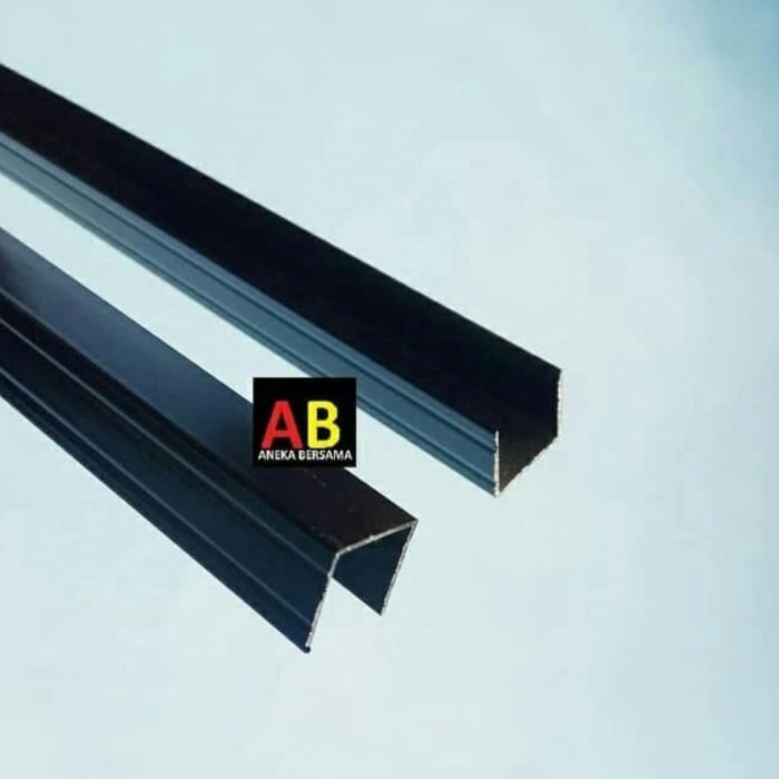 Lis U Aluminium 15mm x 15mm x 15mm Black Garis Panjang 149.5cm
