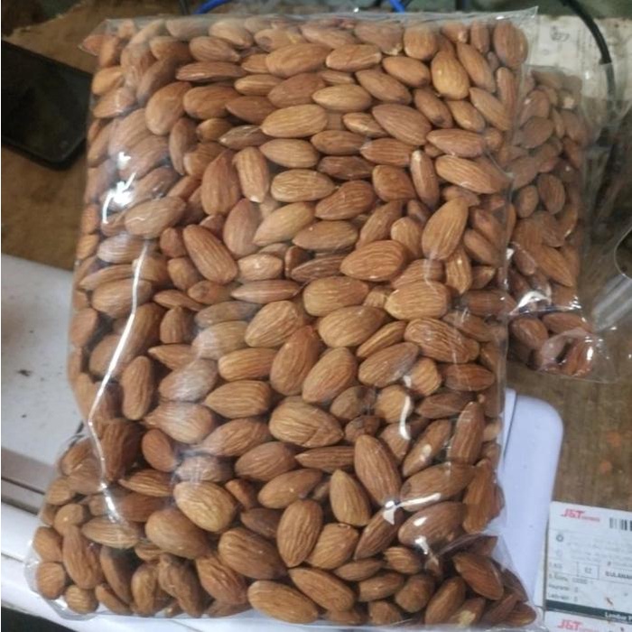

KACANG ALMOND KUPAS PANGGANG PREMIUM 500GR ROASTED