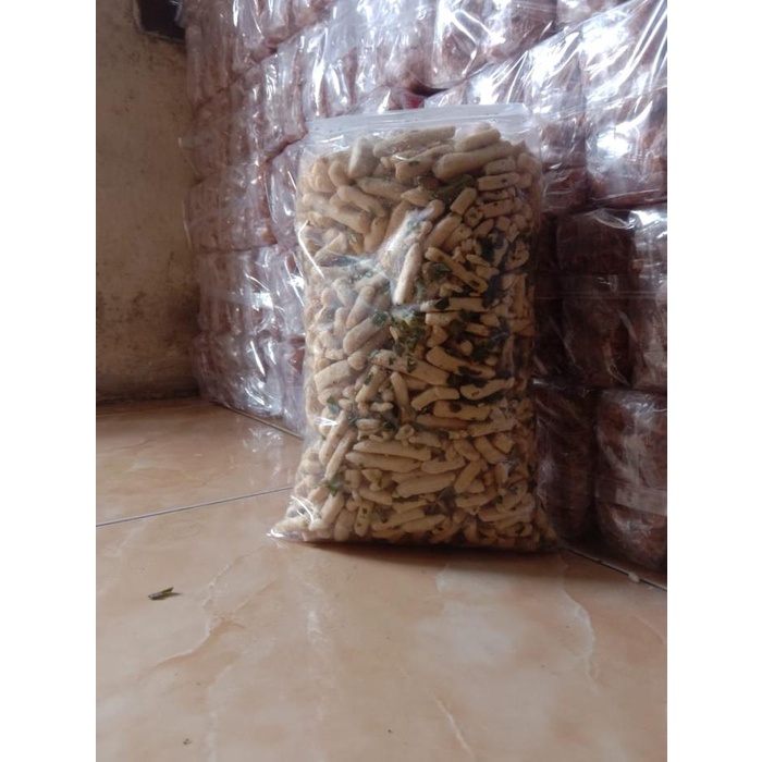 

1 Paket Hemat Basreng Stik Original & Makaroni Pedas Daun Jeruk Nampol Cemilan Snack Food Kerang