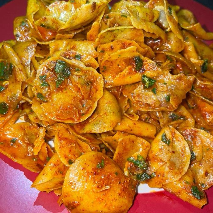 

MORING SHASA RASA BALADO 500gr / Moring Pedas / Cimol Kering / Keripik Moring- bumbu Balado & gurih