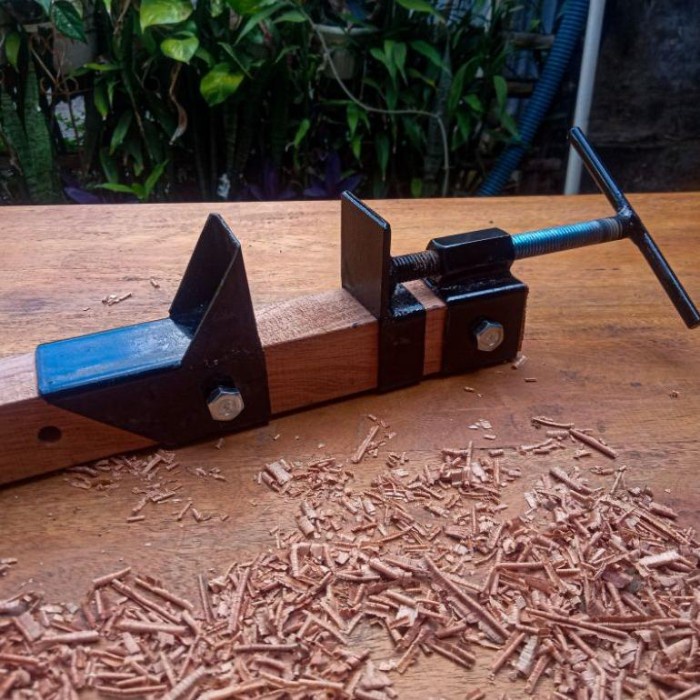 Klem kayu, ragum kayu, klem tukang, klem papan