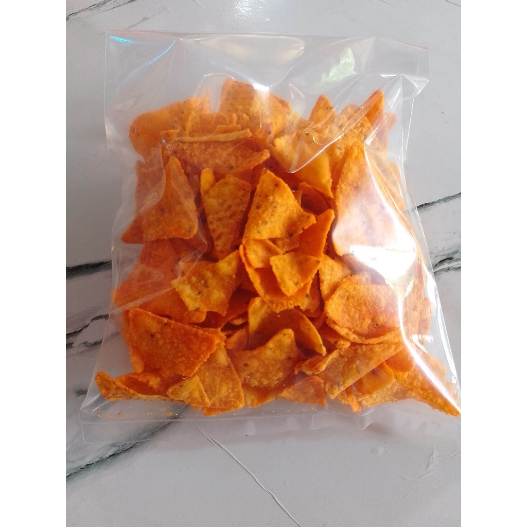 

OYKO SNACK CEMILAN TORTILA JAGUNG BBG 125GR MAKANAN RINGAN CEMILAN CAMILAN JAJANAN GURIH ASIN