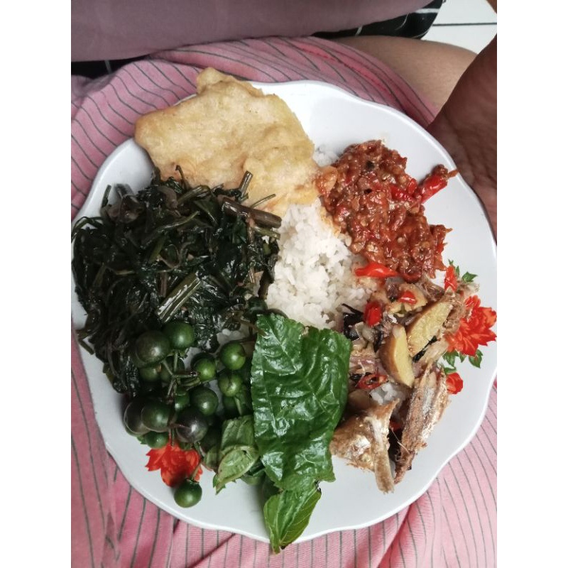 

HJE terasi merah/bereum mentah 200gr