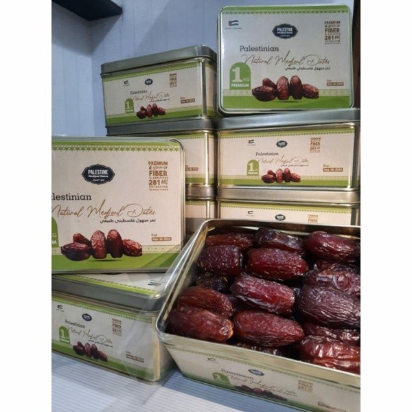 

Dijual_ Kurma Medjool Palestina Jumbo Premium Grade A 1kg / Kemasan KalengTerlaris