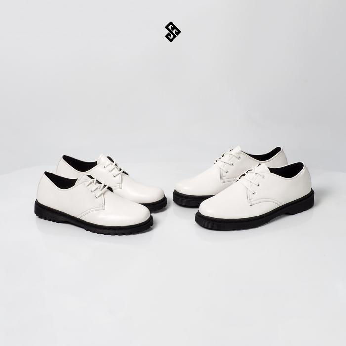 Produk Viral Sepatu Formal Shoes Sepatu Pria Sb Kobe White Black Hitam Karet Packing Aman