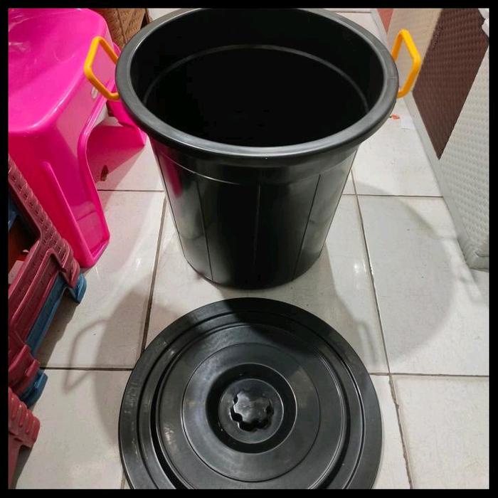 New ember plastik warna hitam 30 liter gagang kuning Berkualitas