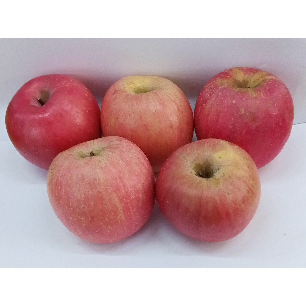 

DUTA BUAH Apel Fuji ( 900g-1kg)