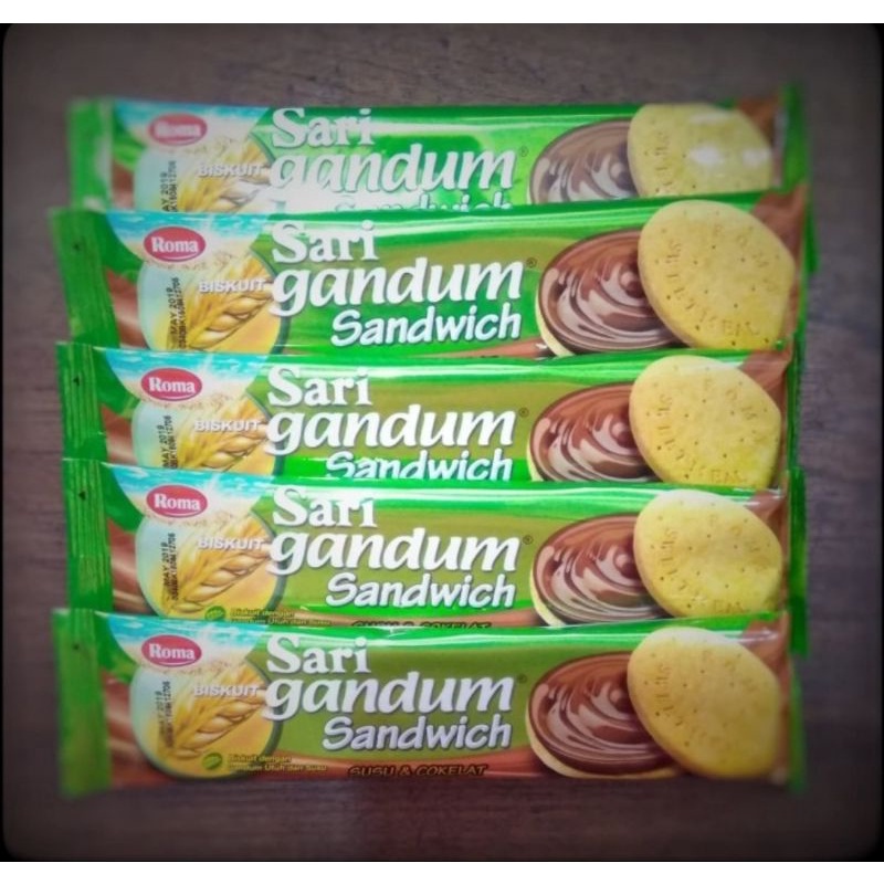 

HJ Sari Gandum Sandwich Susu & Cokelat 39 gram Kemasan Praktis