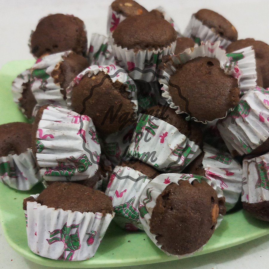 

HJ BROWNIS KERING 500gr / BRONIS KERING RASA COKLAT / BROWNIS COKLAT KACANG