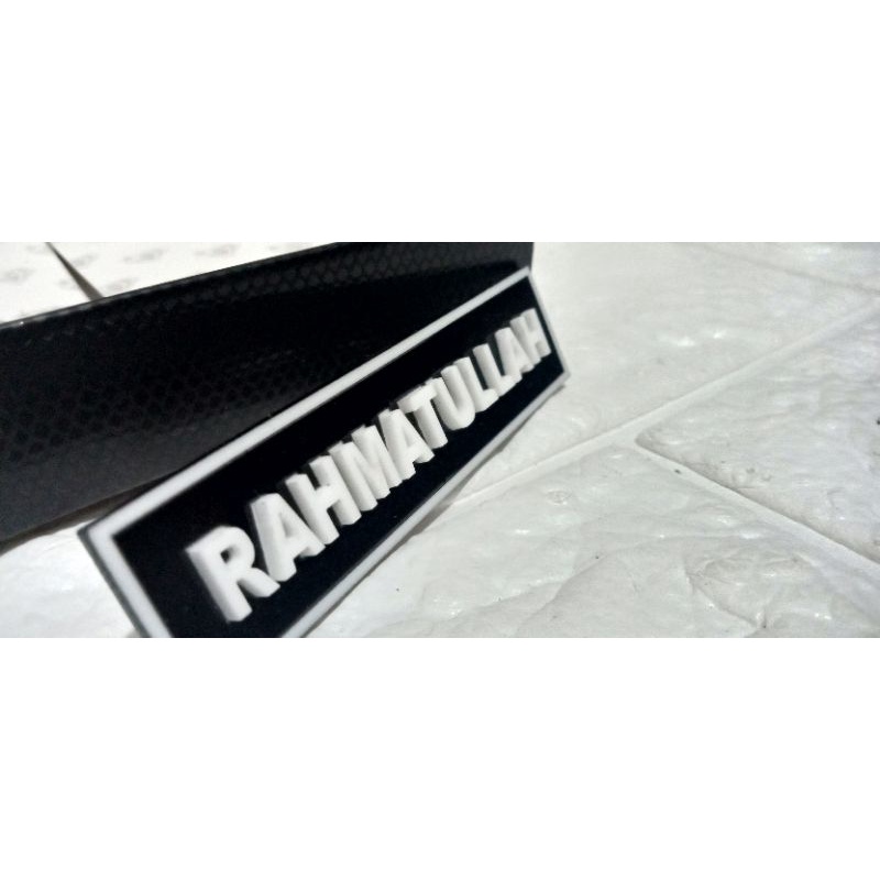 

Name Tag Timbul Exclusive Huruf Magnet Tersedia Dalam Berbagai Warna