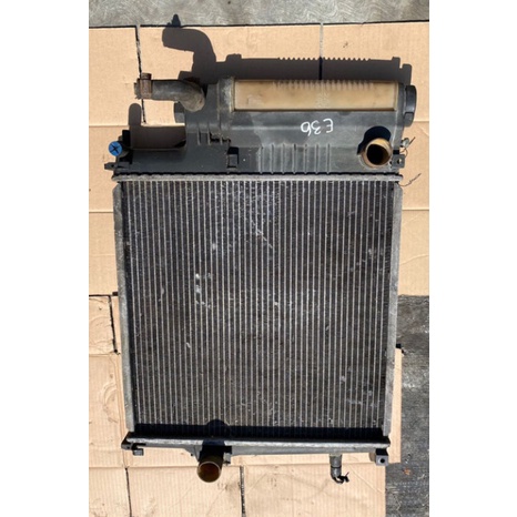 [RIO] Radiator BMW E36 Original COpotan