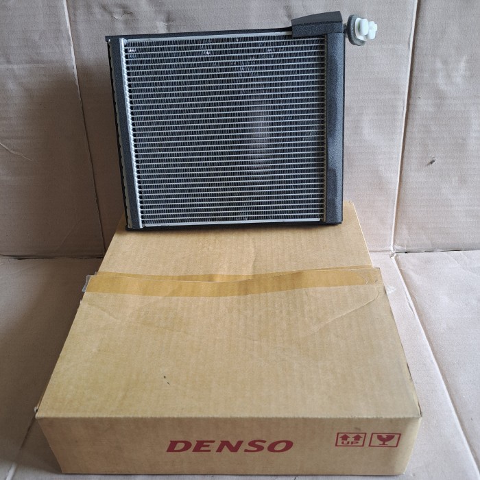 Evaporator Ac Mobil Kijang Innova Depan Asli Denso