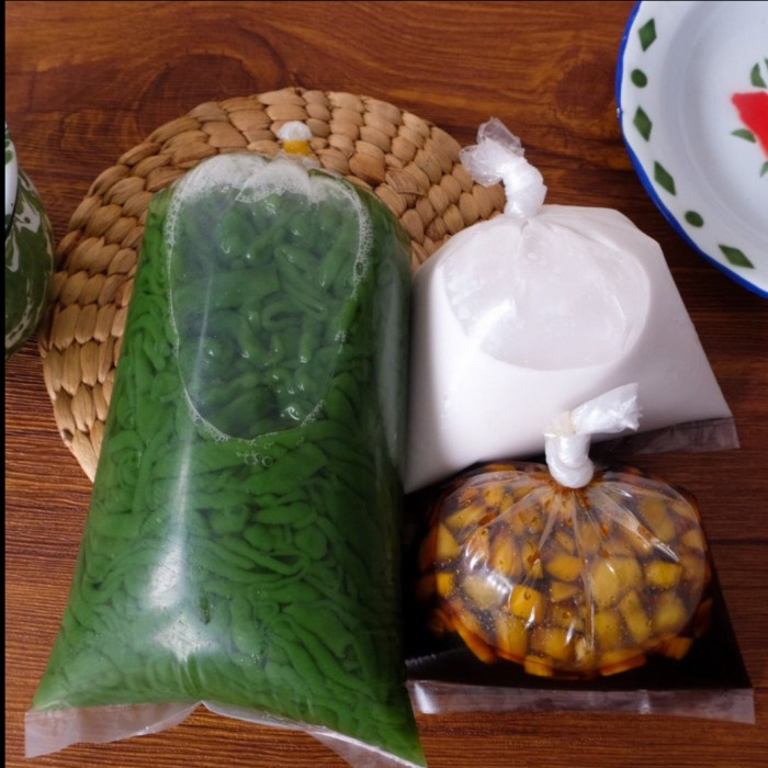 

PAKET ES CENDOL DAWET DAUN SUJI ASLI TANPA PENGAWET (INSTAN/SAMEDAY)