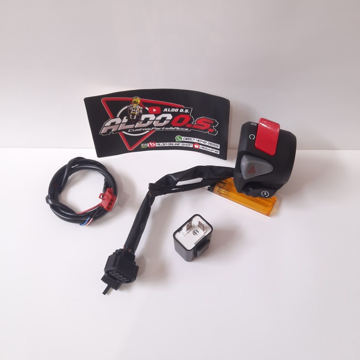 Holder Saklar Kanan PCX Original PNP New Scoopy K2F Tahun 2021 Keatas