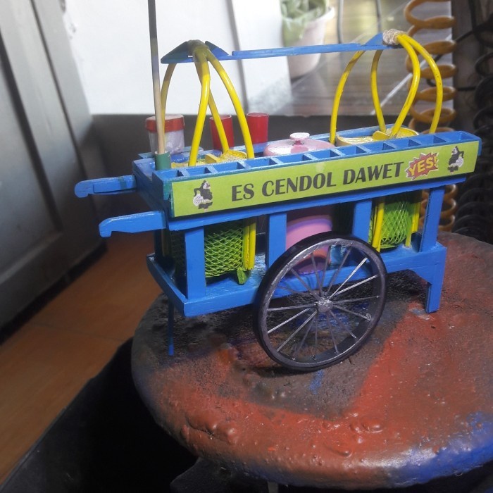 Ready Gan Miniatur Gerobak Cendol Dawet Skala 1:12 Ready Gan