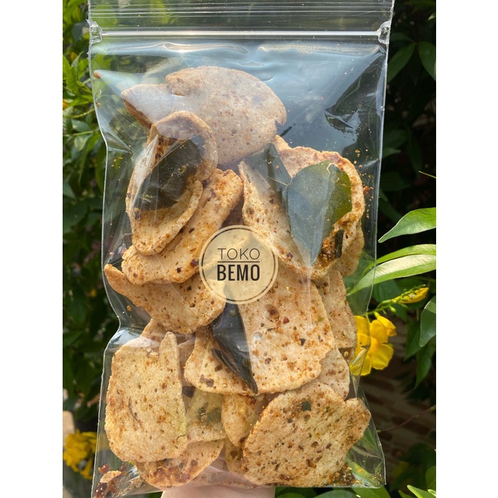 

JTTOP" BASRENG DAUN JERUK PEDAS KERUPUK BASRENG DAUN JERUK 200GR