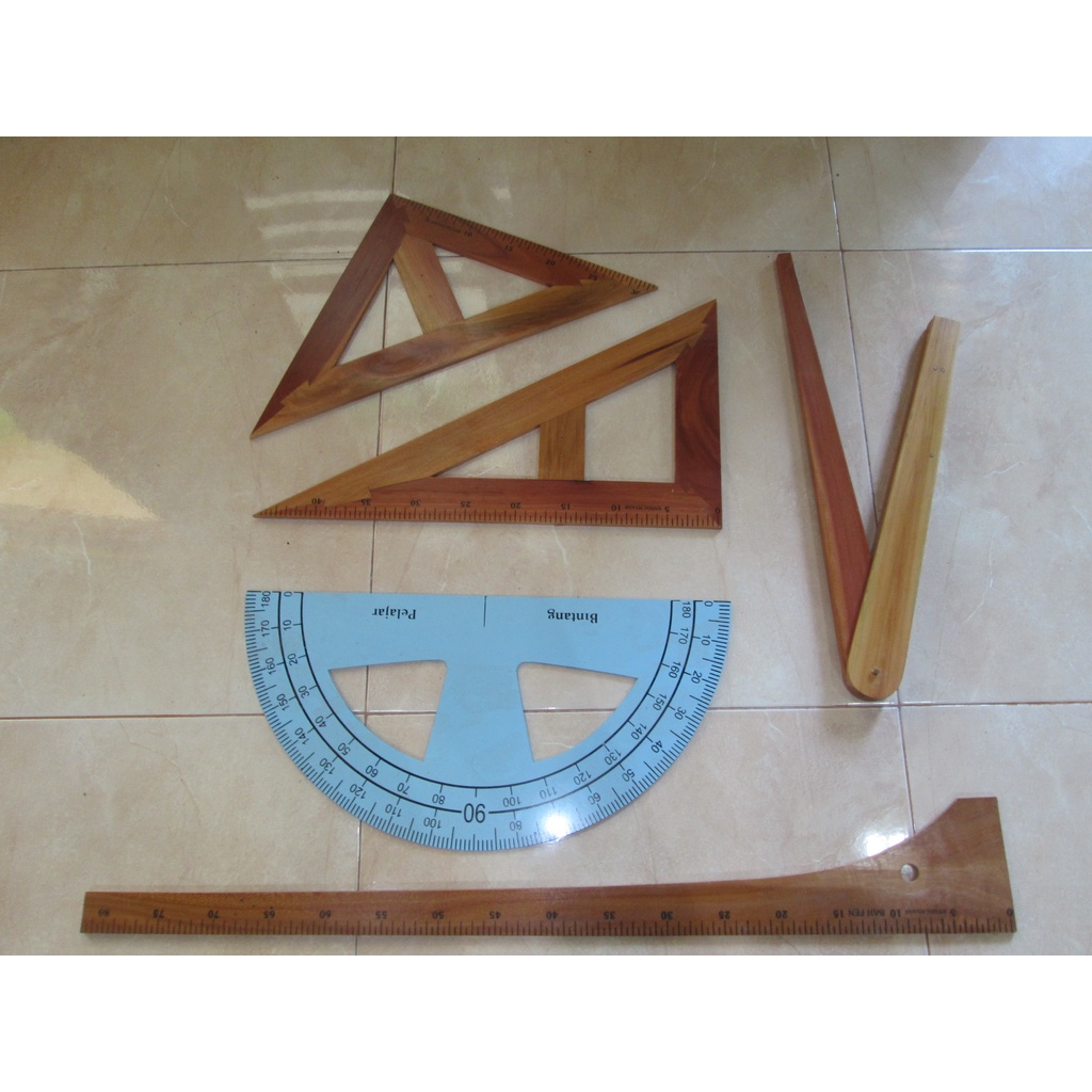 Penggaris Busur Kayu Untuk Papan Tulis