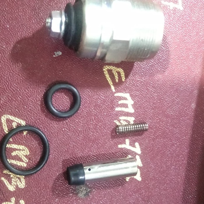 Switch Injektor/Swit Bospom 24Volt Truck Hino Fuso Universal Kode 014