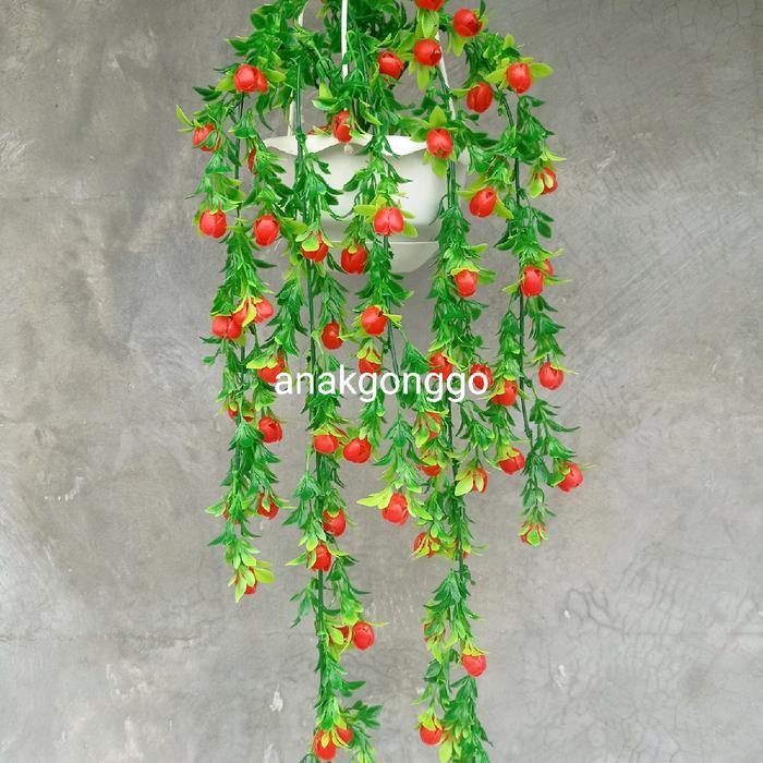 New- Bunga Artificial Plastik Priti Vernalya Merah Juntai dan Pot Gantung Putih untuk Hiasan