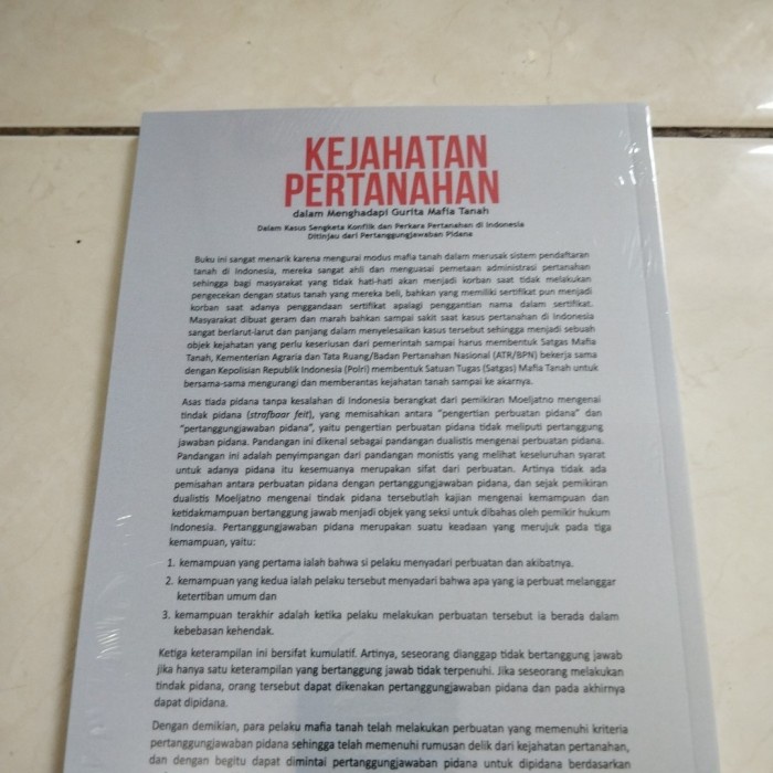 

SALE !!! KEJAHATAN PERTANAHAN DALAM MENGHADAPI GURITA MAFIA TANAH INDRA YUDHA READYY