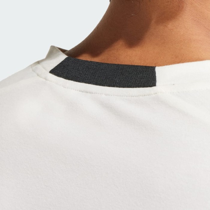 Promo Kaos Les Mills / Lesmills Graphic Tee Regular Fit Chalk White Original 2024