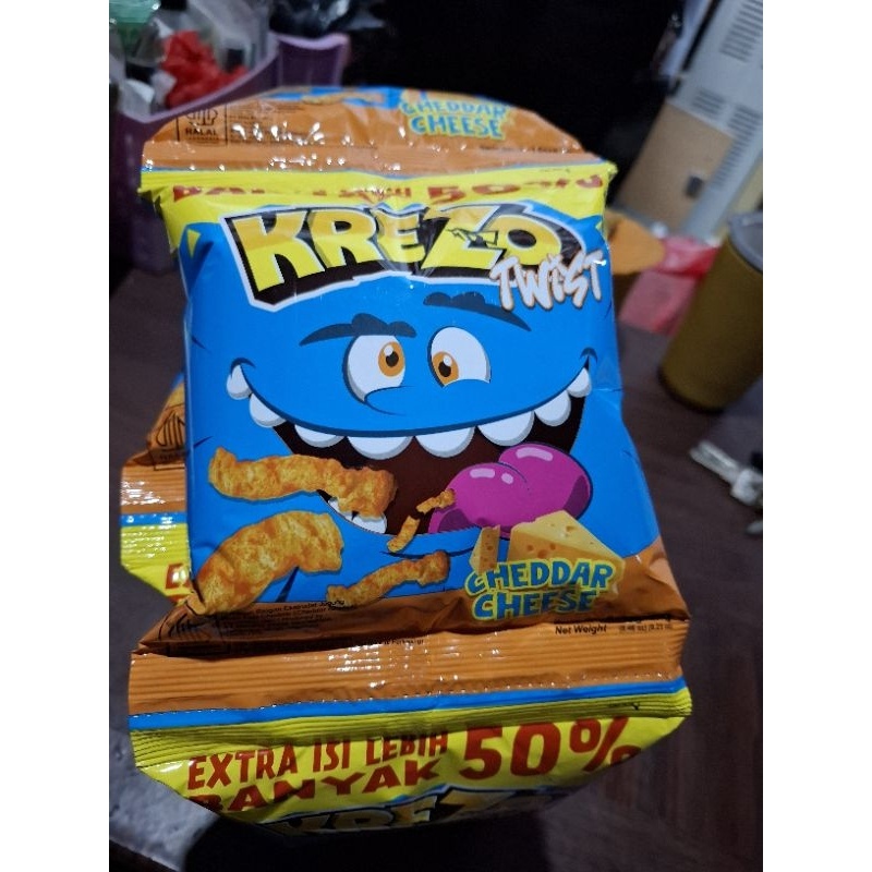 

A Krezo Twist 10 Bungkus 13 +6.5 Gram