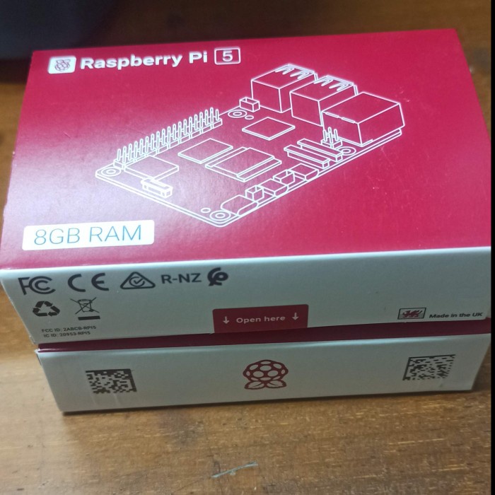 Raspberry Pi 5 (8GB RAM)