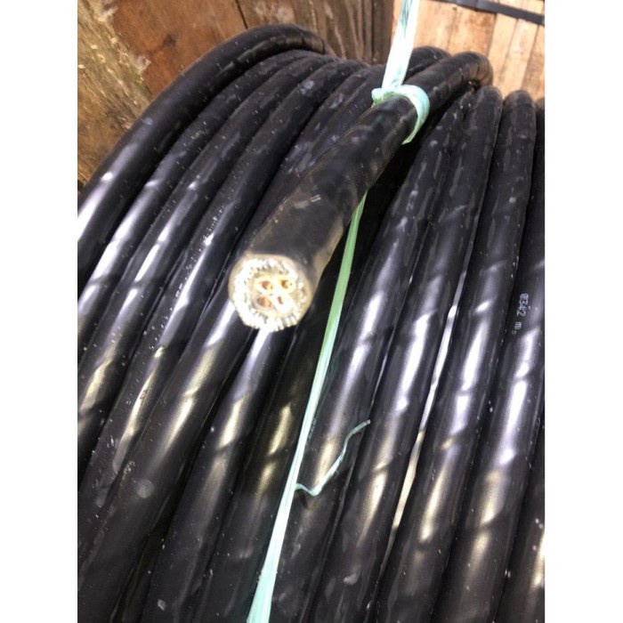 Kabel NYFGBY 4x10mm GBY 4x10 mm SUPREME KABELINDO METAL 4BESAR