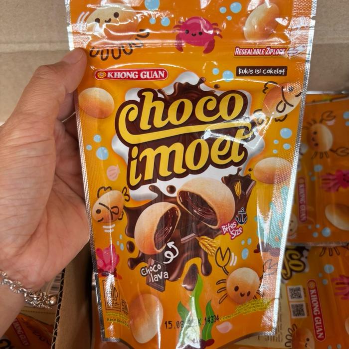 

STOK TERBATAS Agen distributor makanan ringan snack cemilan anak biskuit khong guan choco imoet