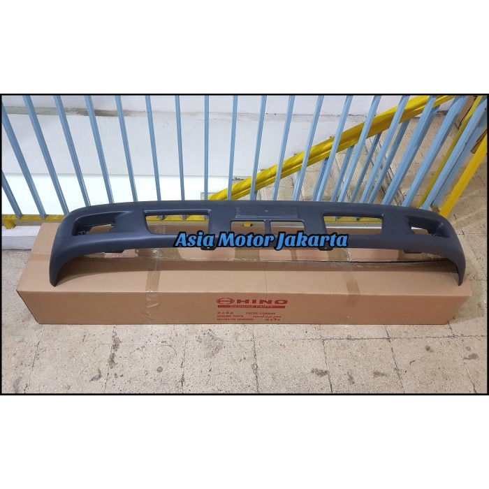 Bemper Depan Asli - Truck Hino Dutro 130Ht