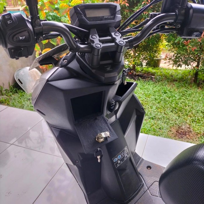 TERLARIS Box console Beat street/cover laci dashboard beat street