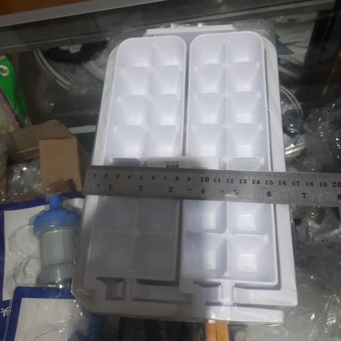 TERLARIS ICE MAKER + ICE BOX KULKAS SHARP