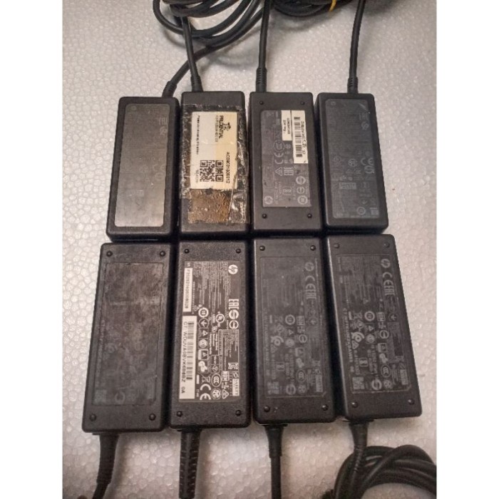 CHARGER HP 14 HP 14S COLOK BIRU JARUM BEKAS COPOTAN LAPTOP NORMAL *