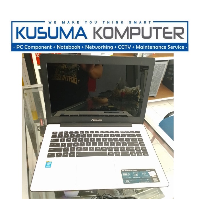 Laptop Bekas Asus X453M RAM 2GB / SSD 256GB / 14" HD 2ND *