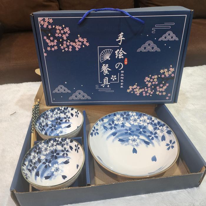 Hampers Kado Pernikahan Mangkok Piring Keramik Set dengan Gift Box