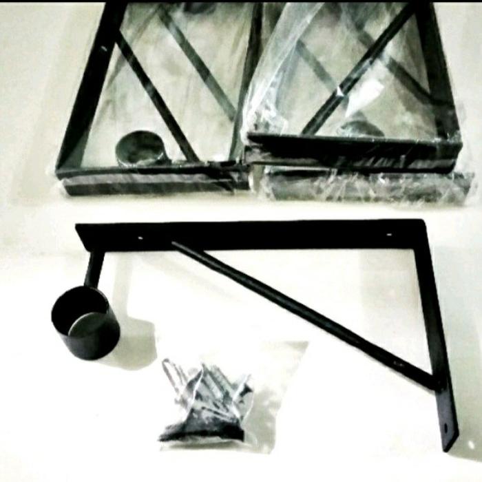 BRACKET SIKU AMBALAN DINDING GANTUNGAN DISPLAY PAKAIAN BESI JEMURAN