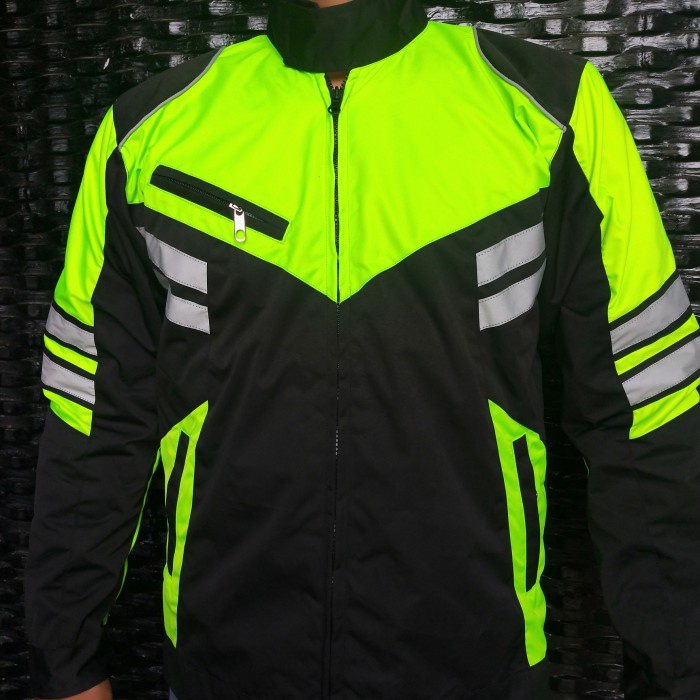 jaket hijau stabilo turing motor