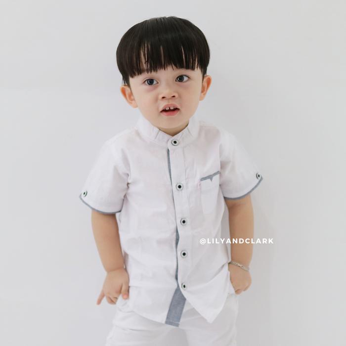 Nakboy- Lily And Clark Kemeja Pendek Anak Laki-laki Warna Putih KP02