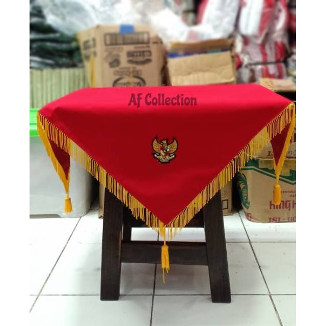

Taplak/Alas Baki Upacara Bendera Paskibra dan Alas Baki Buat Upacara Bendera Pakai Rumbai
