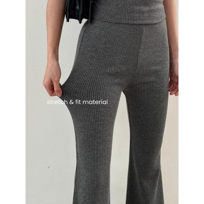 KADAKA B-0226 FLARE KNIT PANTS CELANA CUTBRAY KNIT WANITA KNOT YOUR AVERAGE COLLECTION