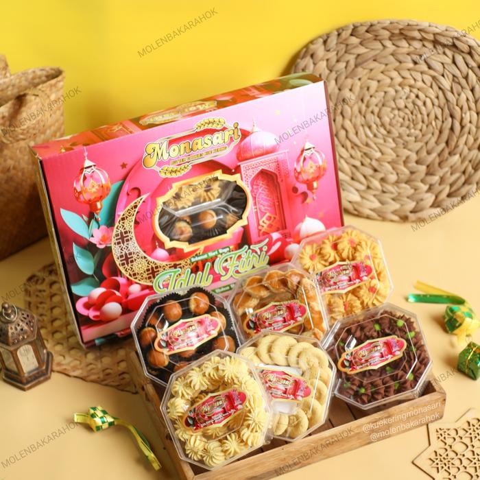 

Kirim,HariYgSama- Paket Parcel Kue Kering Lebaran Monasari Blue