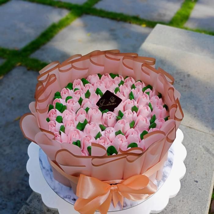 

Kirim,HariYgSama- Cake bunga tulip kue tulip cake flower tulip cake black forest ultah